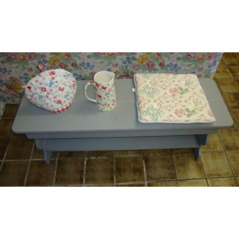 Brocante bankje