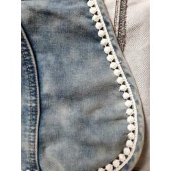 Te koop: leuk vestje van Dutch Dream Denim, maat 152