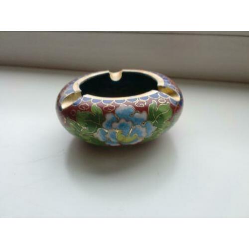 Cloisonne asbak met Bloemen 7 bij 3 cm groot