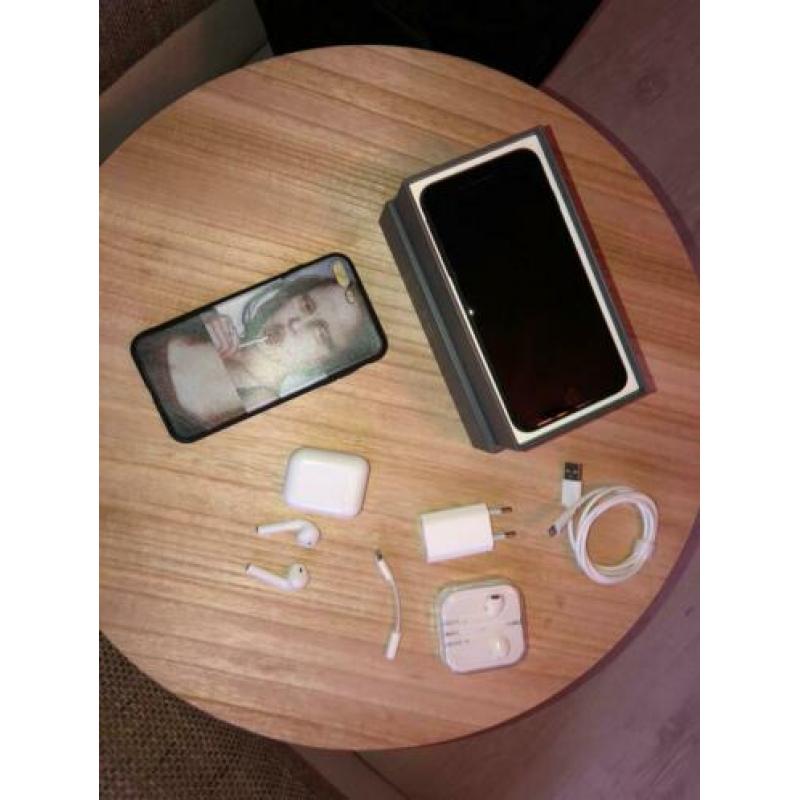 Iphone 8 plus 64 GB