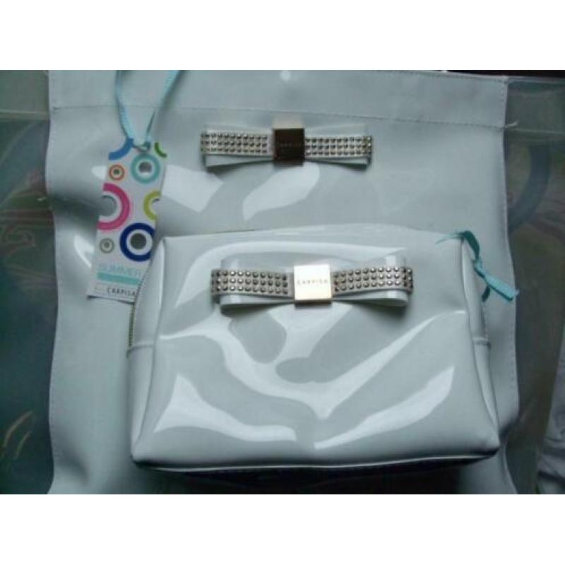 Nieuwe witte lak tas + make-up tasje van Carpisa