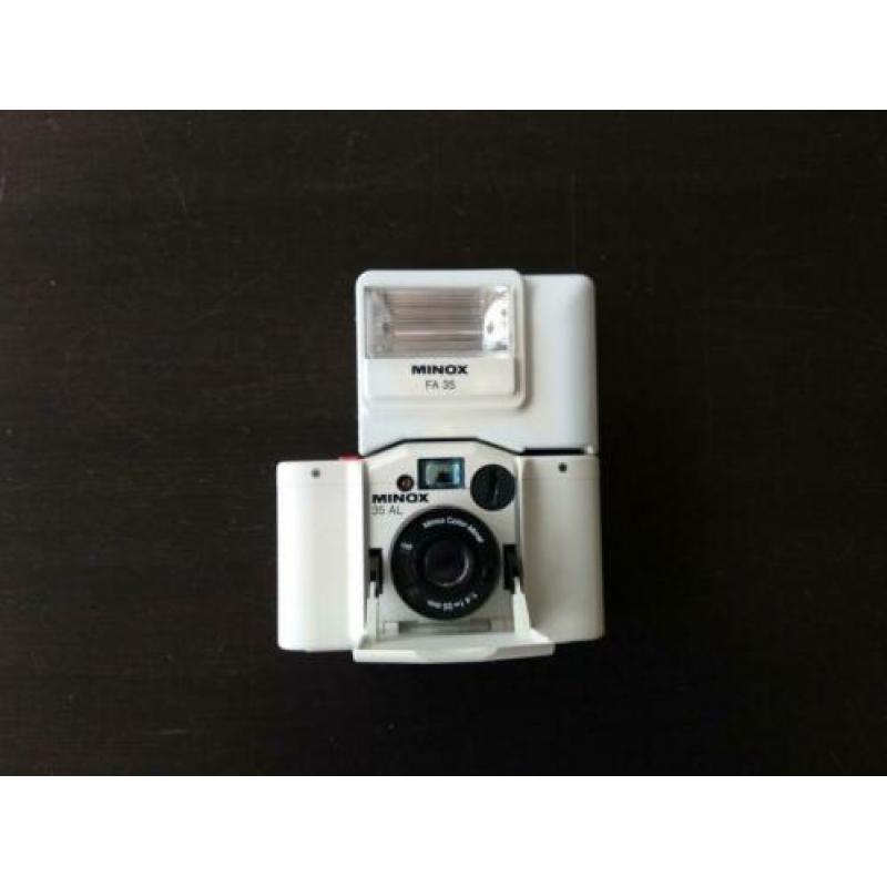 Minox AL met Minox FA 35 flitser