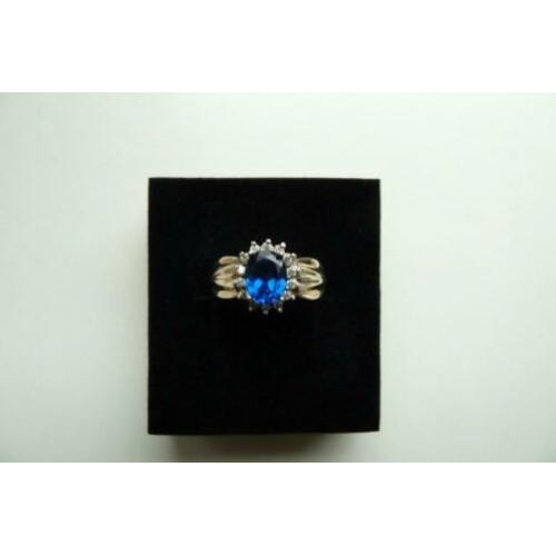 Zilveren ring 925, blauw, geslepen rijnsteen, maat 20