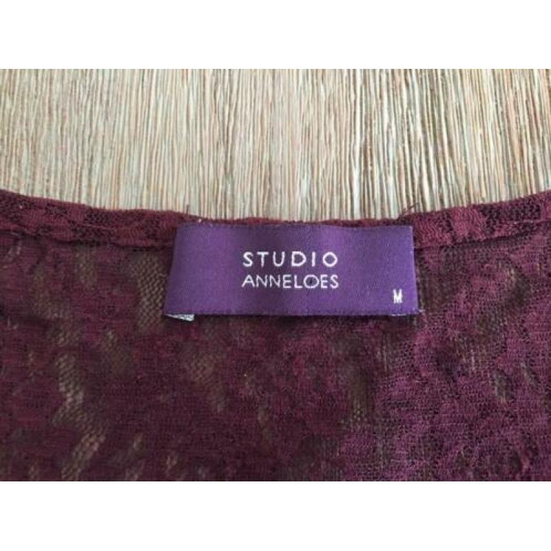 Prachtige kanten top van Studio Anneloes maat M