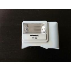 Minox AL met Minox FA 35 flitser
