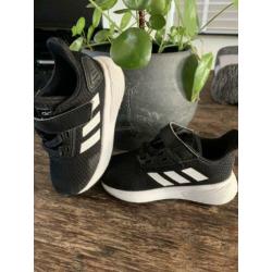 Adidas sneakers schoenen maat 21 zgan