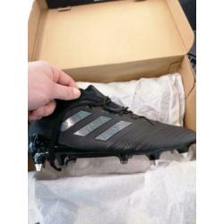 Adidas voetbalschoenen