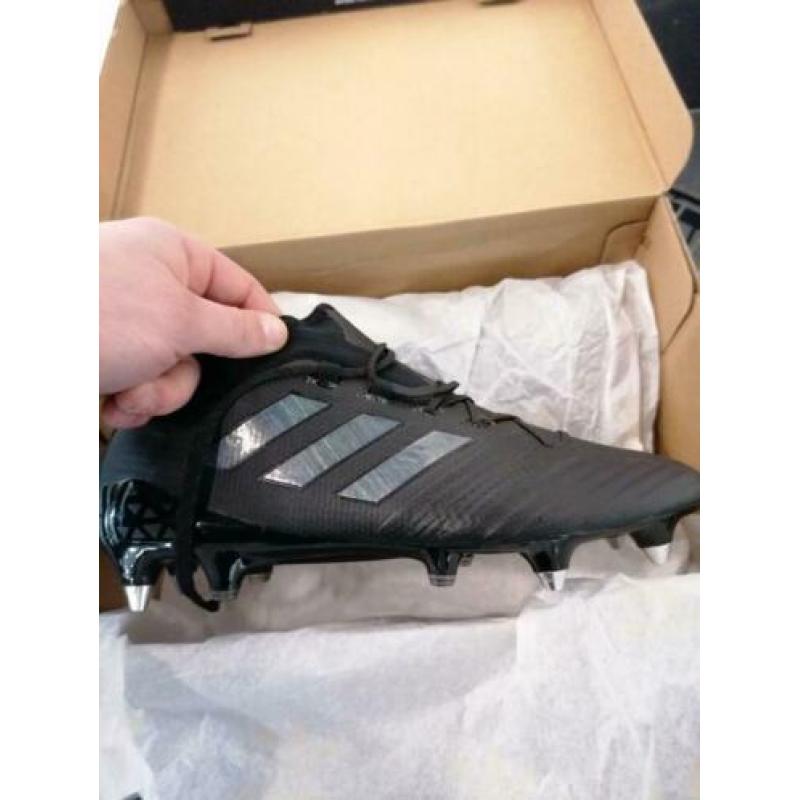 Adidas voetbalschoenen