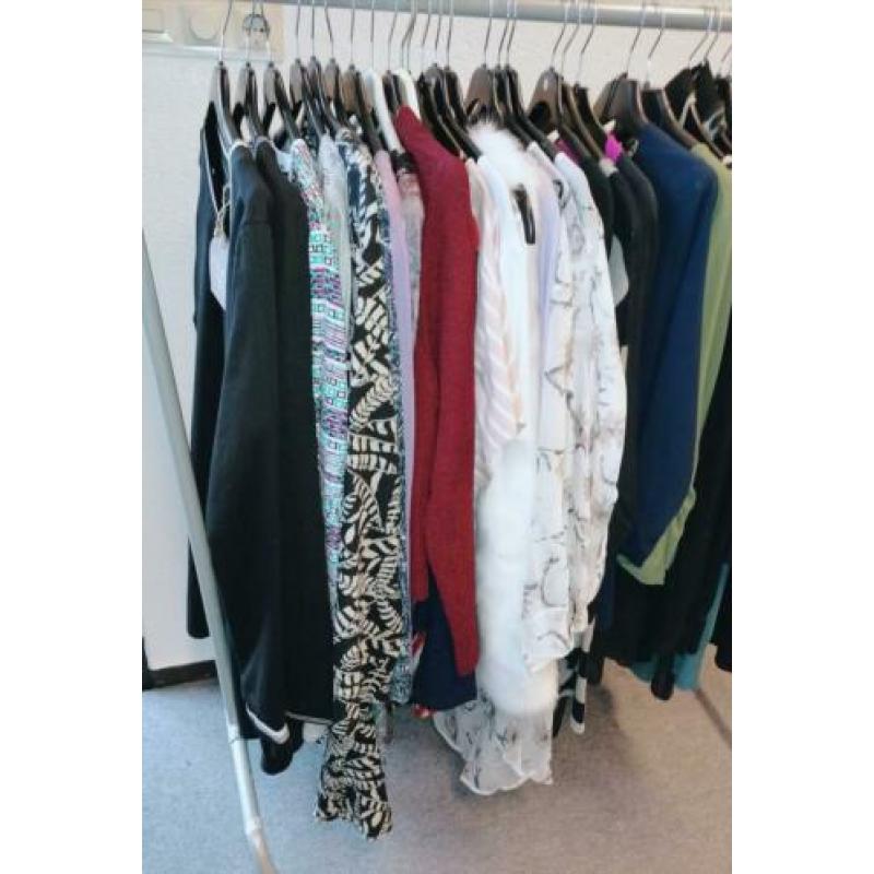 Partij/pakket dames kleding maat 42 t/m 54/56