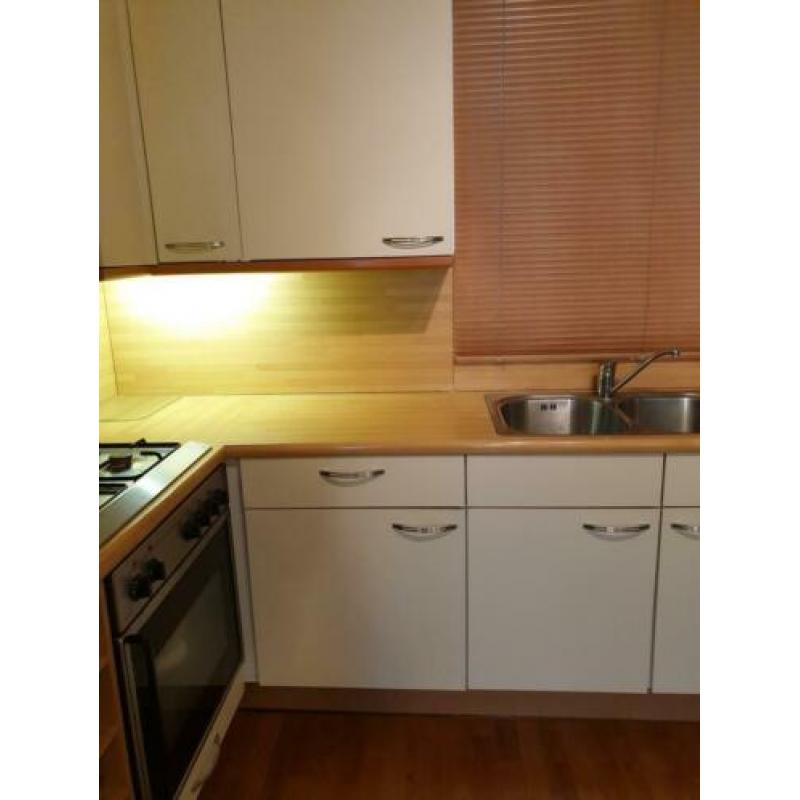 Keuken bruinzeeuw 1.95 bij 2.85