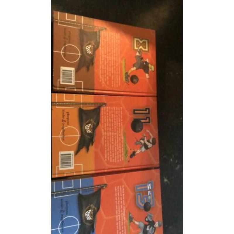 De wilde voetbalbende 3 delen nieuwstaat