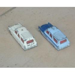 2 x Ford Zephyr van Corgi