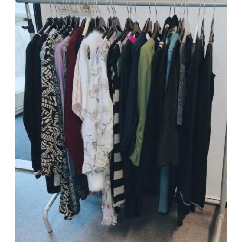 Partij/pakket dames kleding maat 42 t/m 54/56