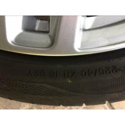 BMW E90 velgen met banden 18 inch , 2x 5,5 mm en 2x 7 mm