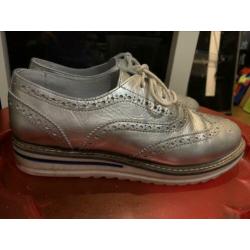 GAVE ZILVEREN SCHOENEN maat 40