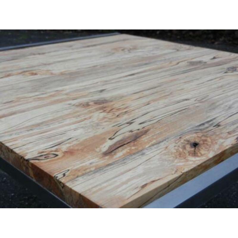 Bijzettafel van RVS met essen hout met slaap er in