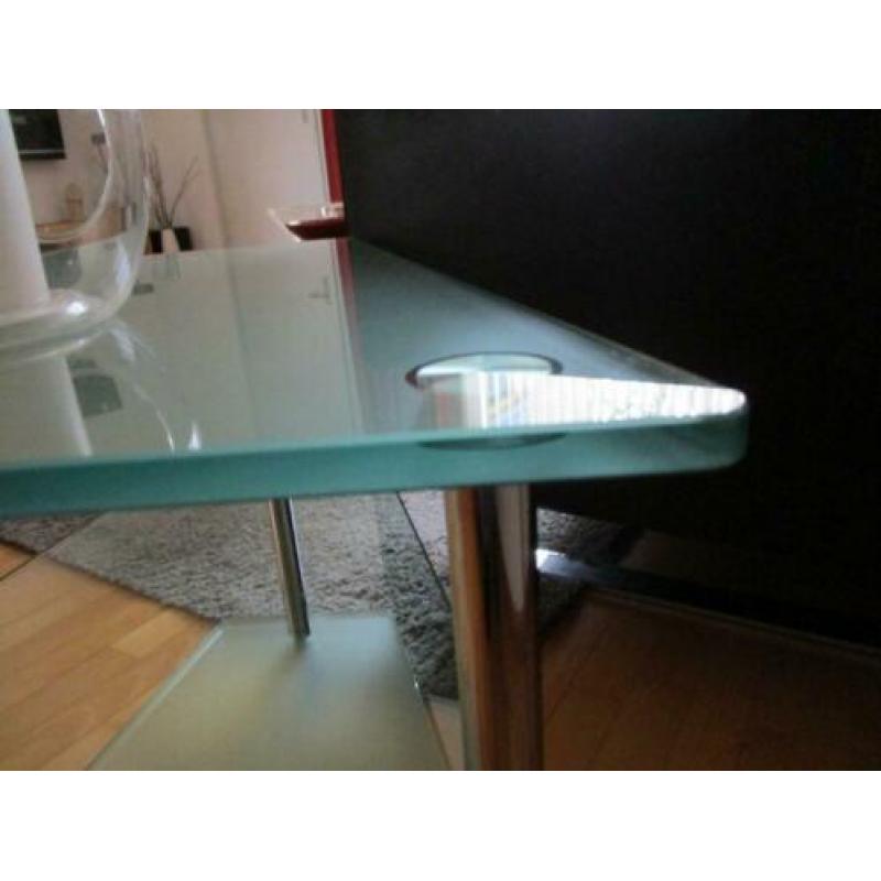 Glazen bijzettafel