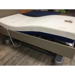Hoog laag bed (Boxspring) “NIEUW”