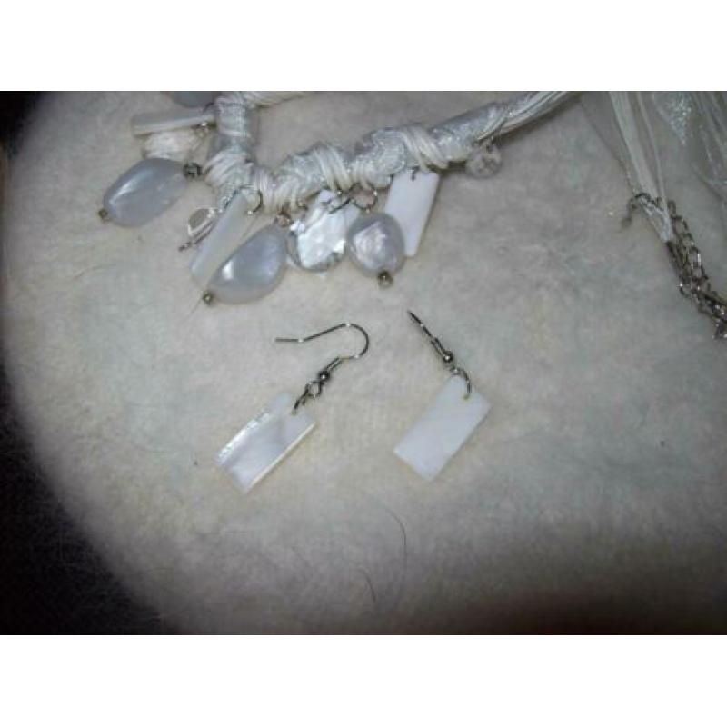 Ketting met Oorbellen