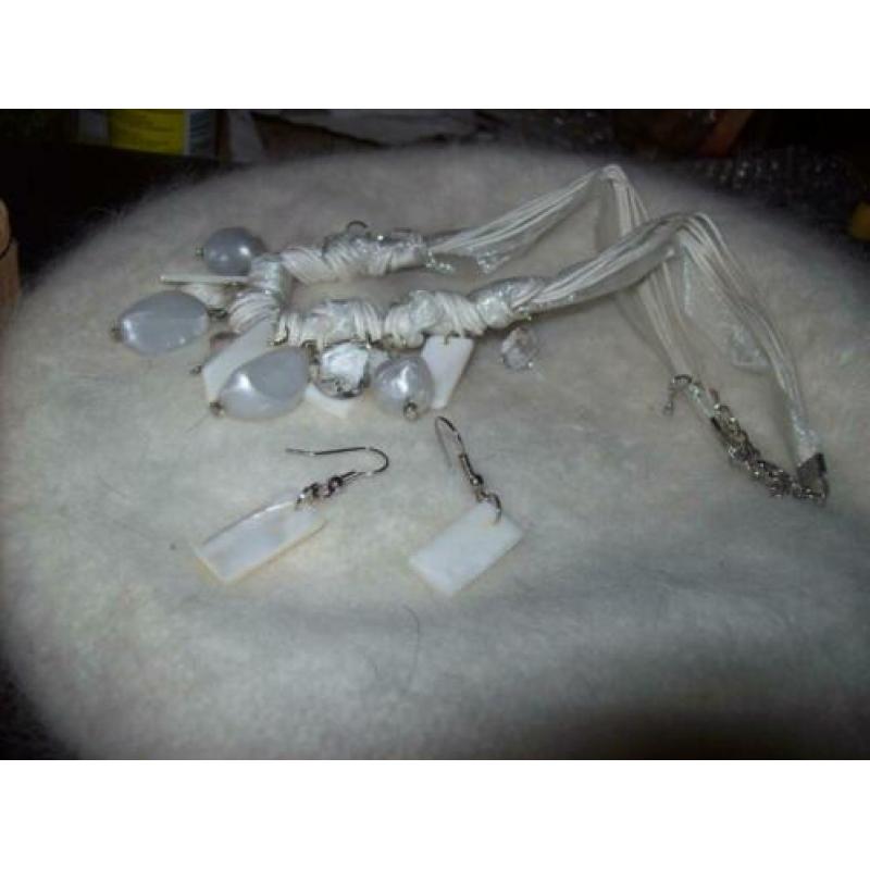 Ketting met Oorbellen