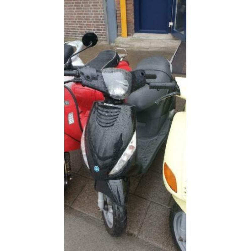 heel veel nieuw en gebruikt(inruil mogelijk)ook te koop gevr