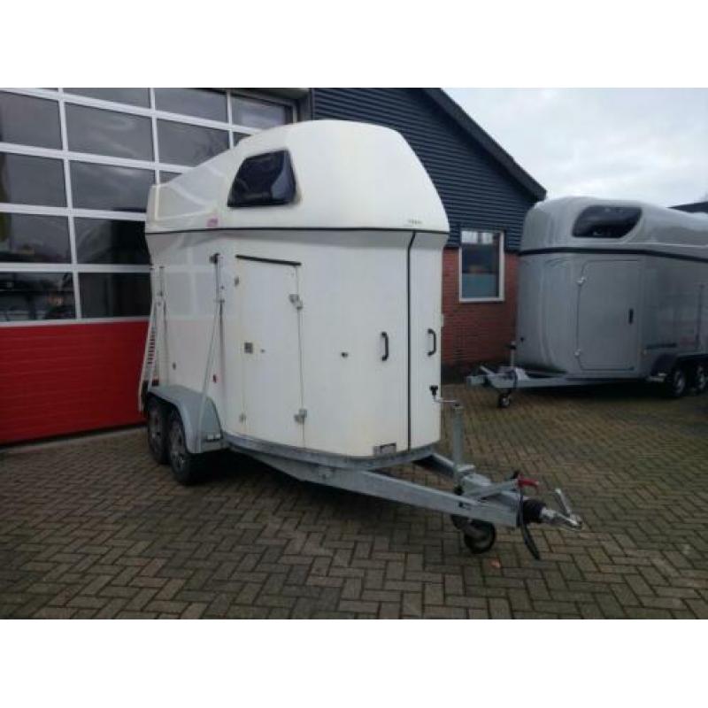 Zeer mooie Xx-trail 1,5 paardstrailer met zadelkamer.