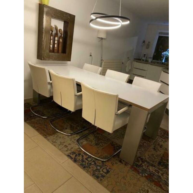 Design eettafel destijds gekocht bij de Bijenkorf
