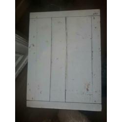 Brocante laag wit tafeltje