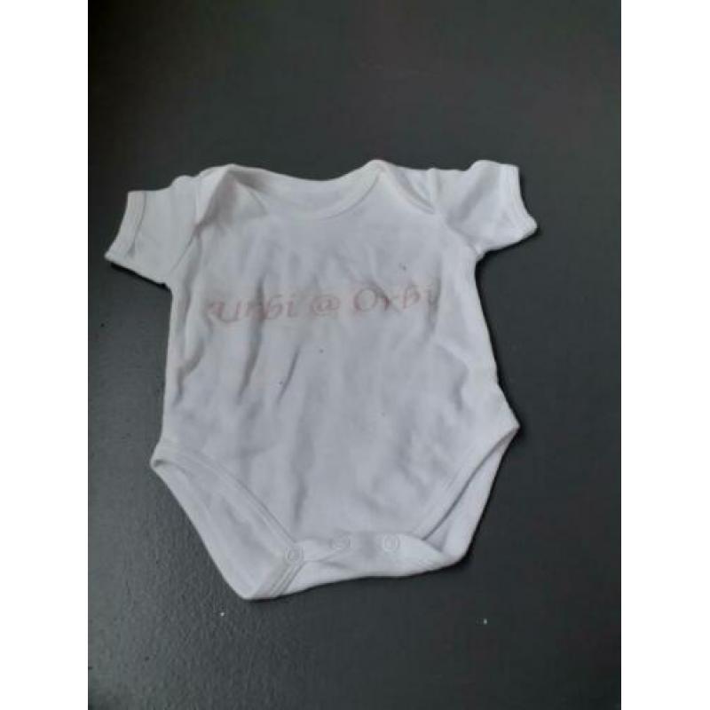2 maillots en een leuke romper voor baby's