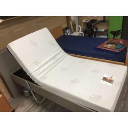 Hoog laag bed (Boxspring) “NIEUW”
