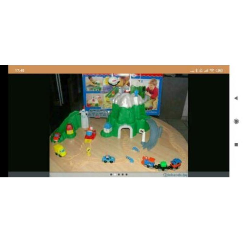 Fisher price bergpas overcompleet, met vele railsen en voert