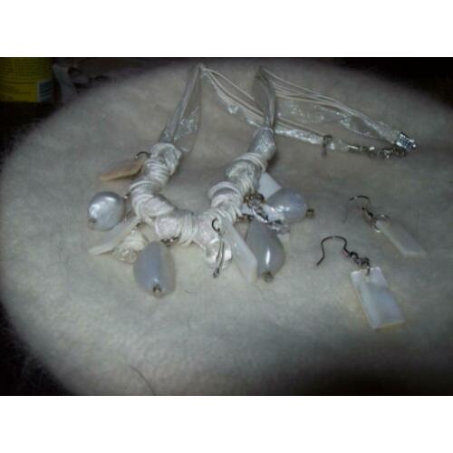Ketting met Oorbellen