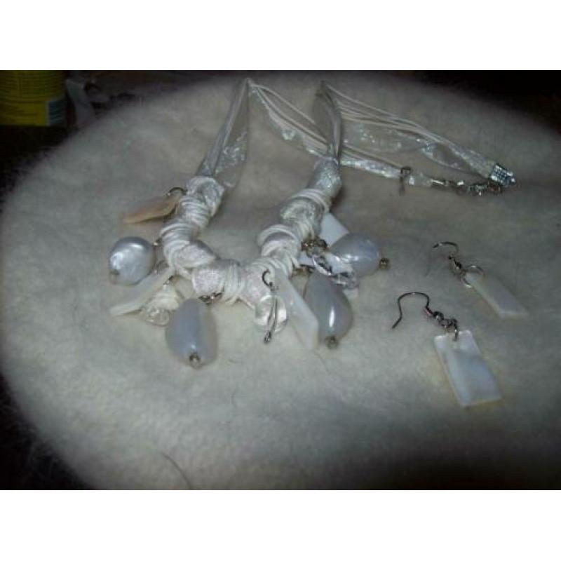 Ketting met Oorbellen