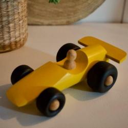 Houten Raceauto