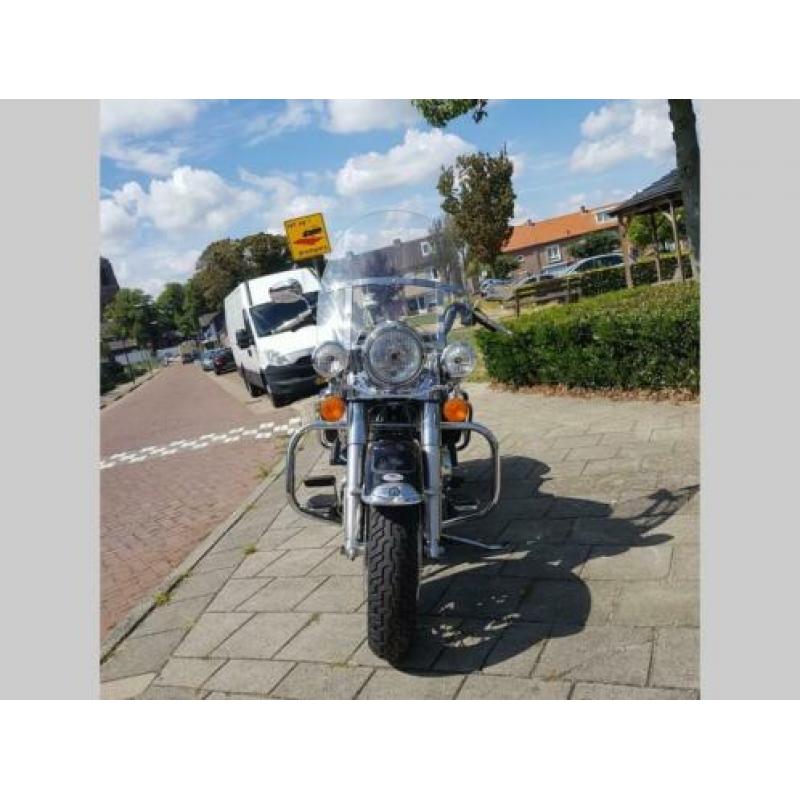 HARLEY-DAVIDSON ROAD KING CLASSIC FLHRCI (bj 2009)