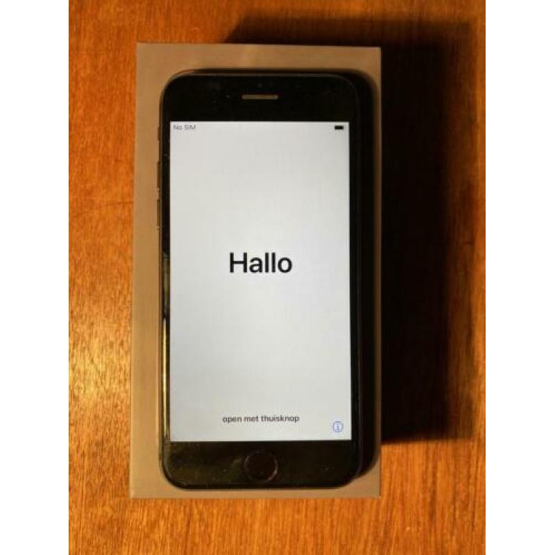 IPhone 8 spacegrey 64gb krasvrij!