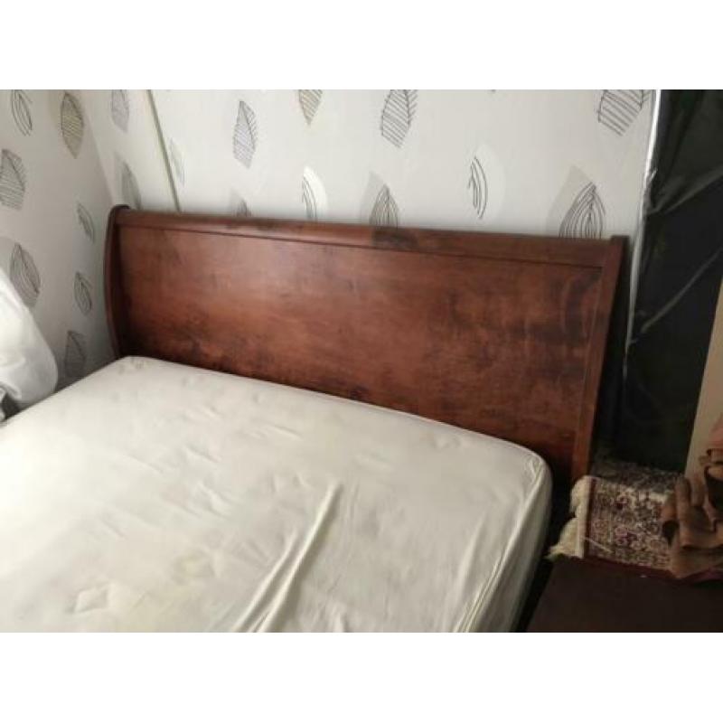 Tweepersoonsbed 170x210cm incl matras ?