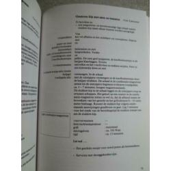 Het kookboek voor combinatie magnetrons; nieuw