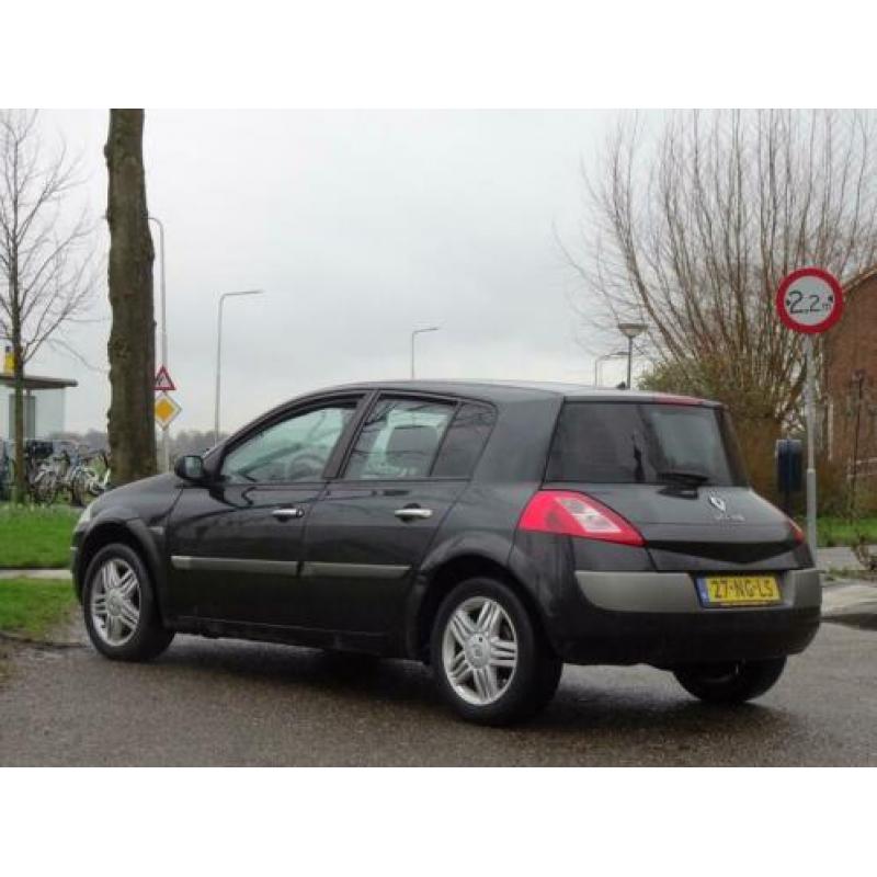 Renault Mégane 1.6-16V Privilège Luxe * Airco * 5Drs * Leder
