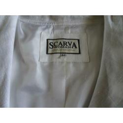 SCARVA offwhite linnen jasje met blauw afgezet