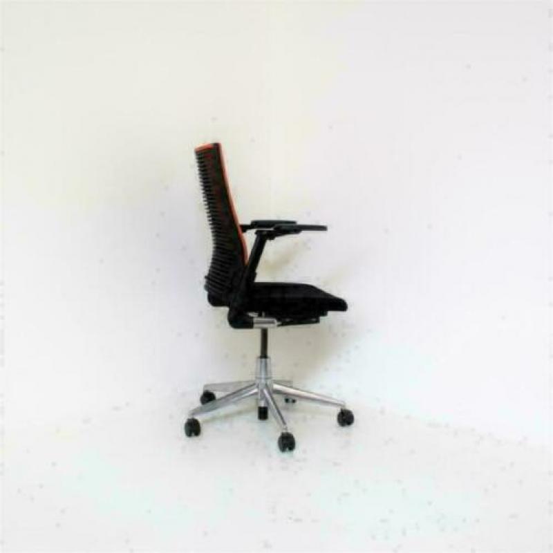 Ahrend 2020: Bureaustoelen/Burostoelen. Nieuwe stof