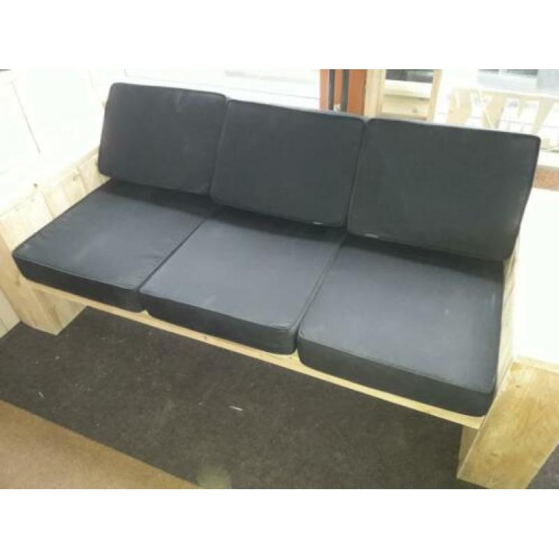 Sale! Loungebank 165cm van nieuw steigerhout & kussens €225
