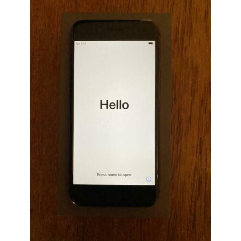 IPhone 8 spacegrey 64gb krasvrij!