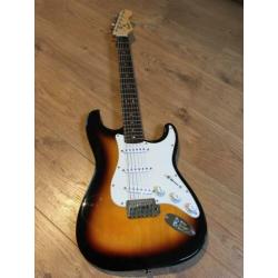 Fender squirer Strat incl. Versterker