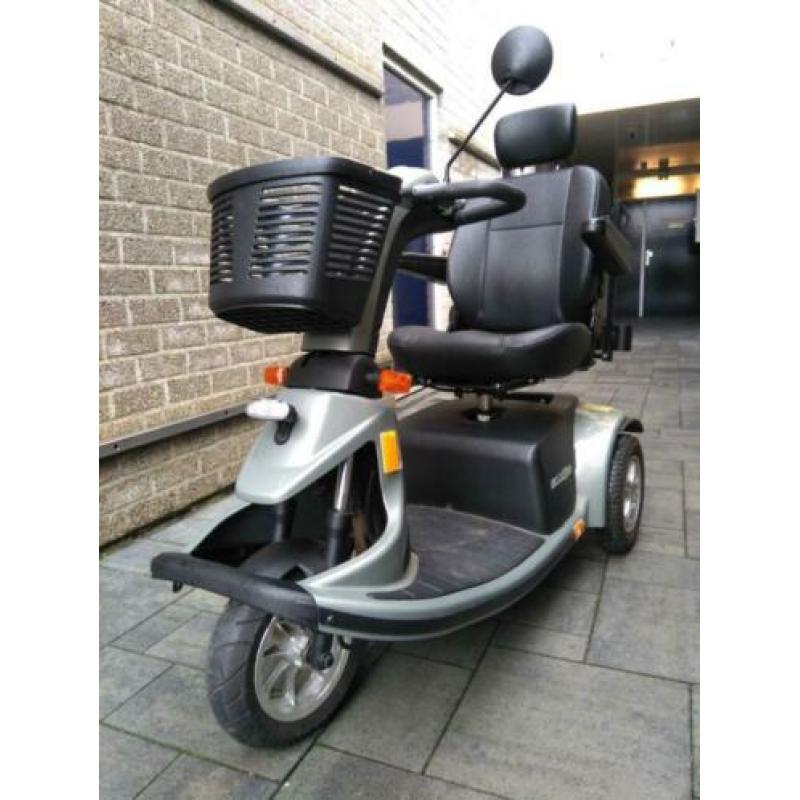Scootmobiel Pride Luna Victory