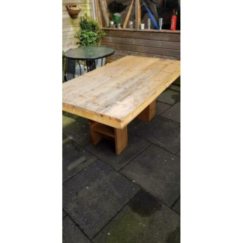 Stijger houten tafel in goede staat