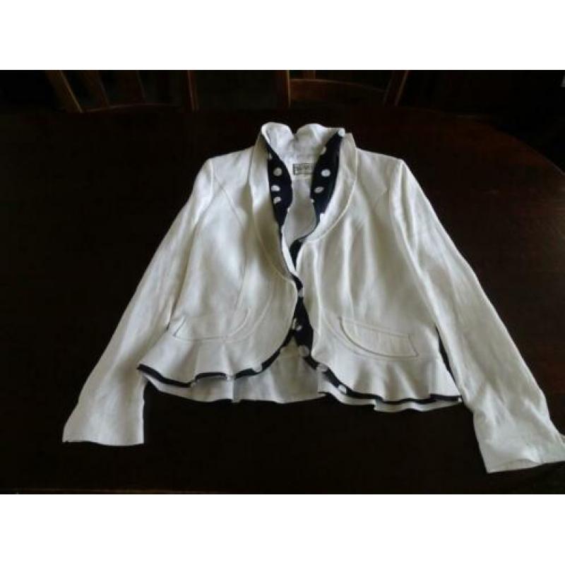 SCARVA offwhite linnen jasje met blauw afgezet