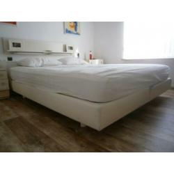 Zevenslaper boxspring 180 X 210 met goede matras