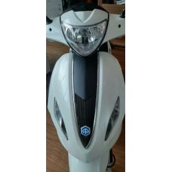 Piaggio new fly 4takt 2014 snor