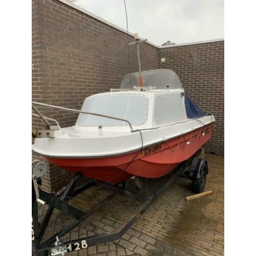 Pilot 420, inclusief trailer,eventueel met 30pk Yamaha.